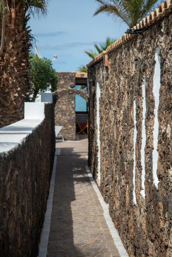 La Golondrina - Beach Froont Corralejo Kültér fotó