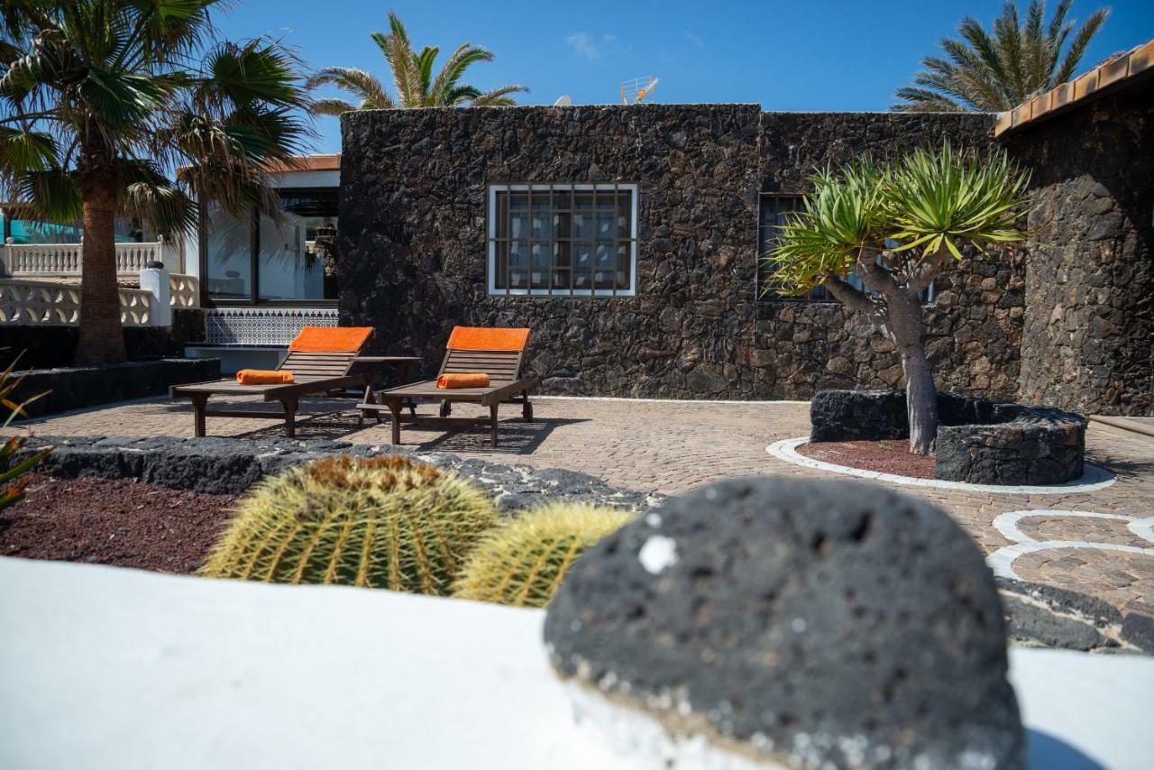 La Golondrina - Beach Froont Corralejo Kültér fotó